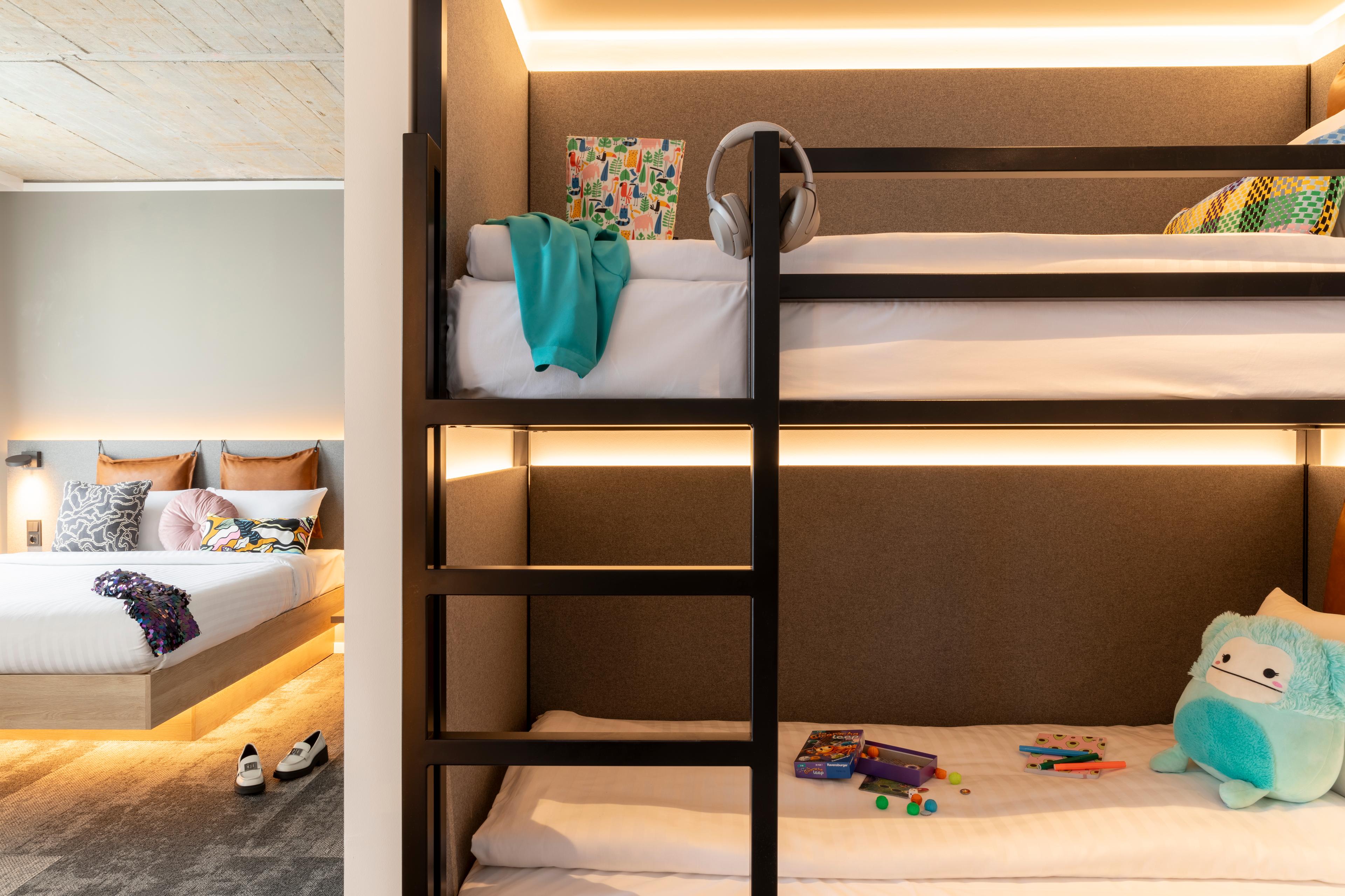 OX_STROO_Familyroom_7r